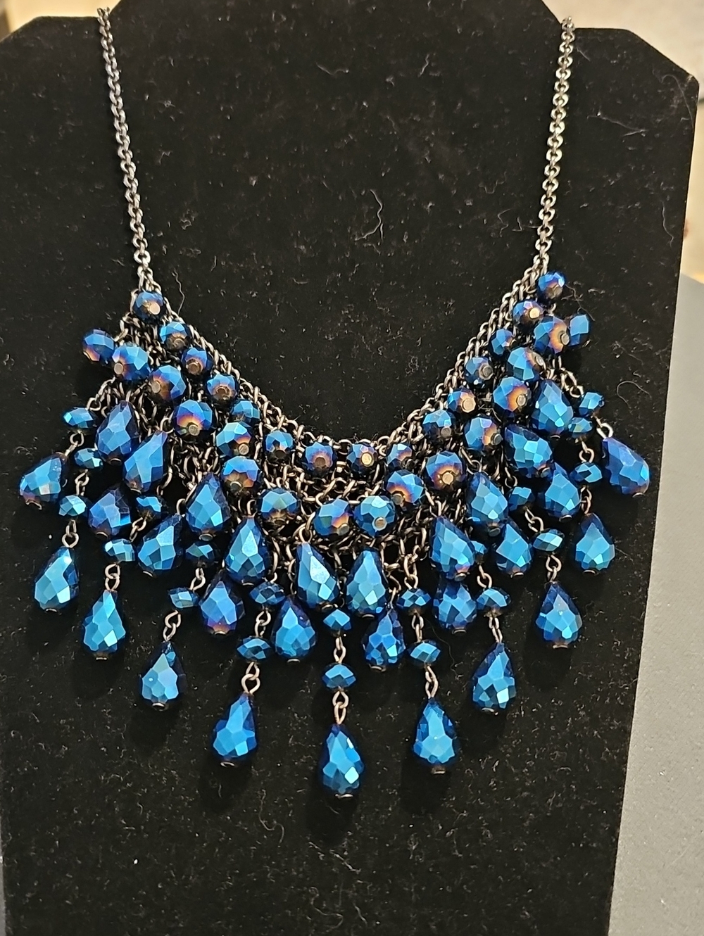 Unbranded Statement Bib Necklace Womens Size OS Blue Teardrop Fringe Beaded Glam